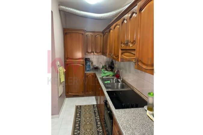 Apartament 2+1 me qira pas ministrise se drejtesise!