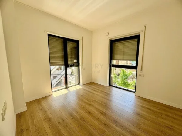 Zyra per Qera te Juridiku