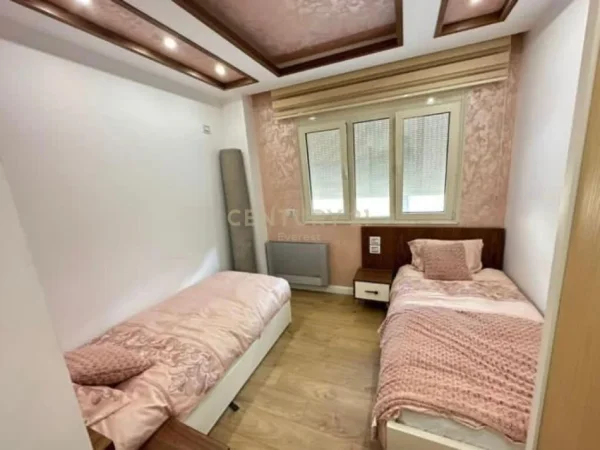 MYSLYM SHYRI, JEPET APARTAMENT LUKSOZ 2+1 ME QIRA!