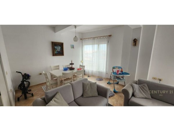 JEPET ME QIRA APARTAMENT 2+1 TEK REZIDENCA KODRA E DIELLIT !