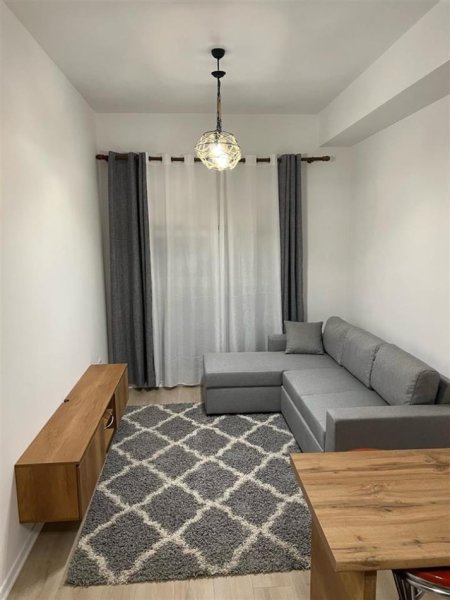 Jepet me qera apartamenti 1+1  Ali Dem kompleksi Mangalem 21.350 euro,