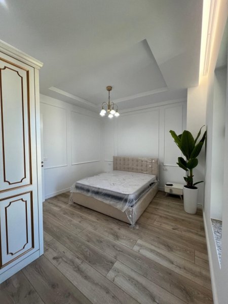 Jepet Me Qera Apartamenti 2+1+2+Verandë – Pranë Stadiumit Air Albania