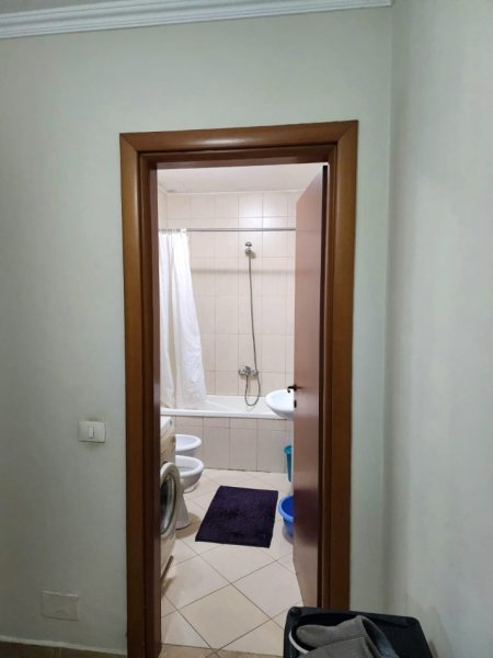 Qera Apartament  1+1 ( Spitali Nen tereza )