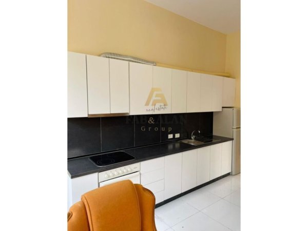 APARTAMENT 1+1 PER QERA TEK LIQENI I THATE!