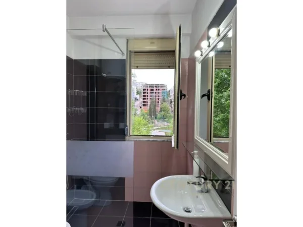 APARTAMENT 1+1 SUPER MODERN ME QIRA, TE KOPSHTI ZOOLOGJIK❗️