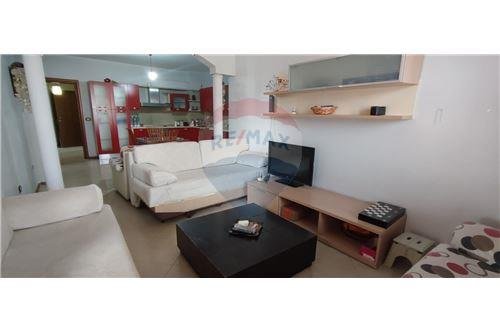 JEPET APARTAMENT 2+1+2 ME QIRA te 21 Dhjetori, pas Mon cheri