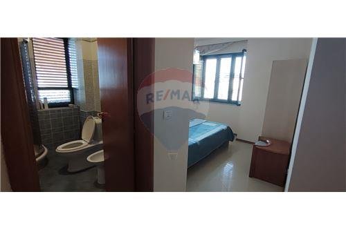 JEPET APARTAMENT 2+1+2 ME QIRA te 21 Dhjetori, pas Mon cheri