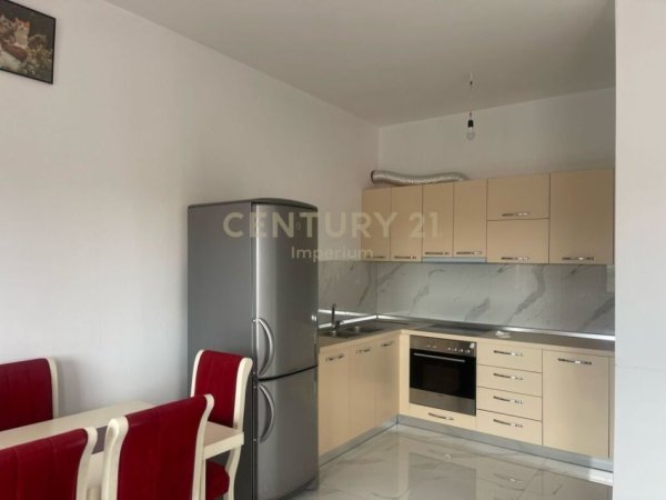 Apartment me qira 1+1 ne Misto Mame 350 €