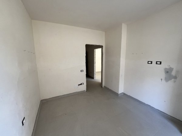 SHITET APARTAMENT 2+1+2 TE PAZARI I RI!