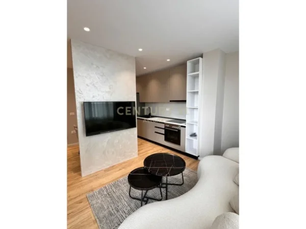 APARTAMENT 1+1 ME QIRA PRANE SQUARE 21