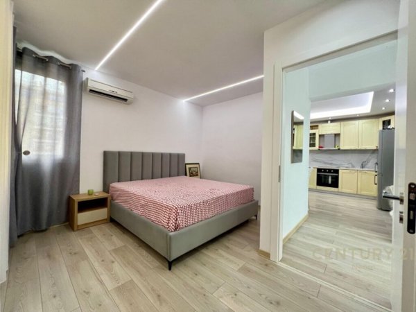 QIRA, APARTAMENT MODERN 1+1 me VERANDË‼️, 500EURO