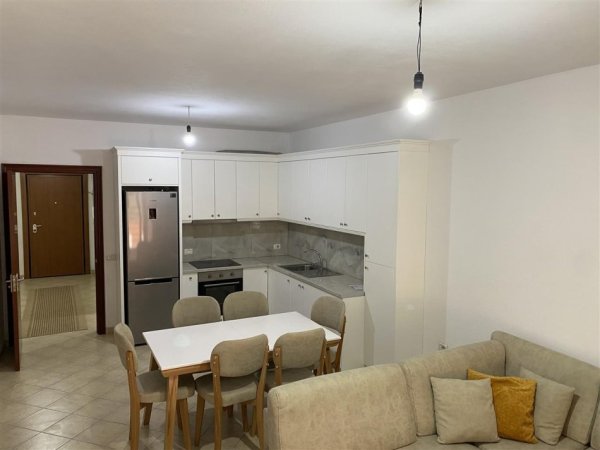 Apartament Me Qera 2+1 Ne Astir, Tirane.