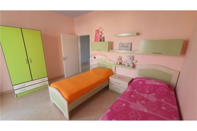 Jepet me qira apartament 2+1+2 tek Sauku te Vjeter