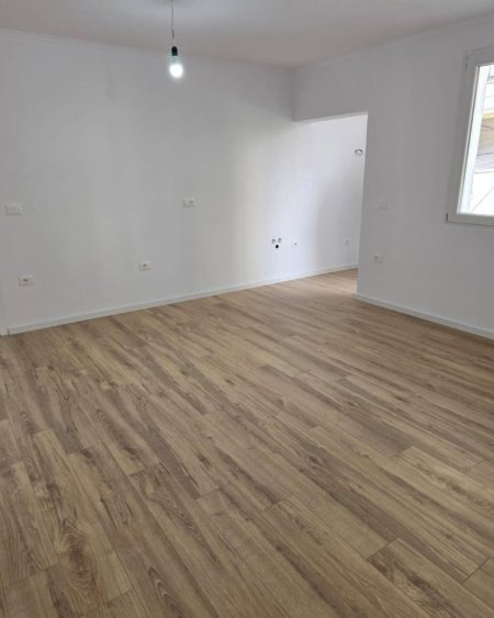 Shitet Apartament 2+1+bllk, 76m2, Rr Bogdaneve