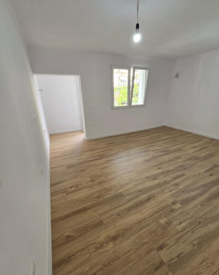 Shitet Apartament 2+1+bllk, 76m2, Rr Bogdaneve