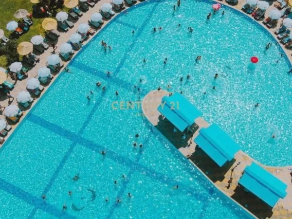 SHESIM KOMPLEKS PISHINE, NE ELBASAN