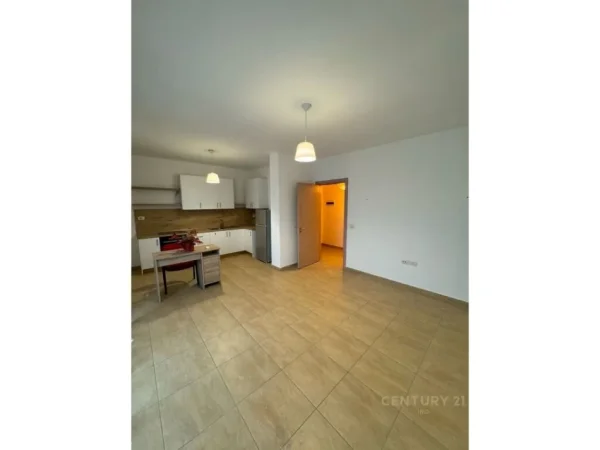 Apartament 2+1 me qera tek Concord Center,5Maji!
