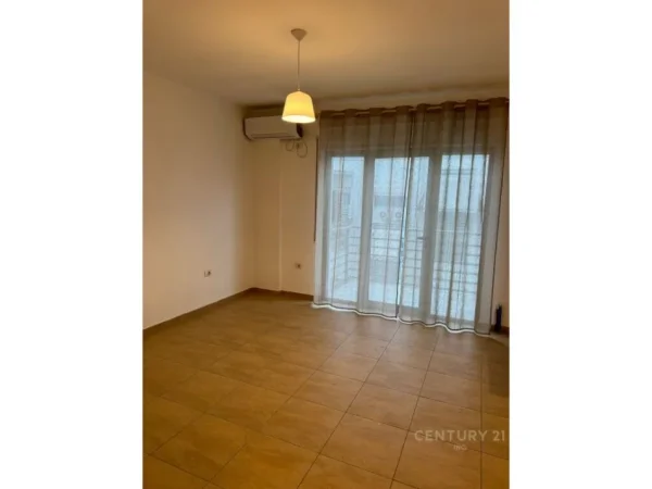 Apartament 2+1 me qera tek Concord Center,5Maji!