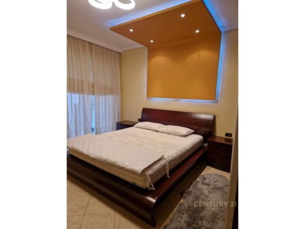 APARTAMENT 2+1 PER QIRA NE ALI DEM!!