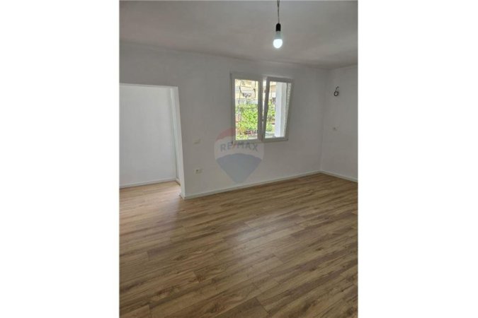 SHITET APARTAMENT 2+1 TEK RRUGA BOGDANVE