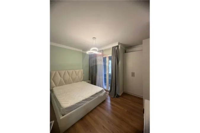 Apartament 1+1 per qira te Komuna e Parisit