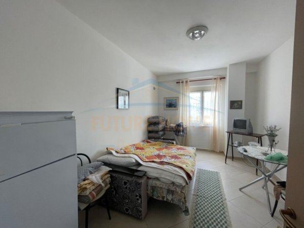 Shitet, Apartament 2+1+2, Prane Eftali Koci, Durres VO40300