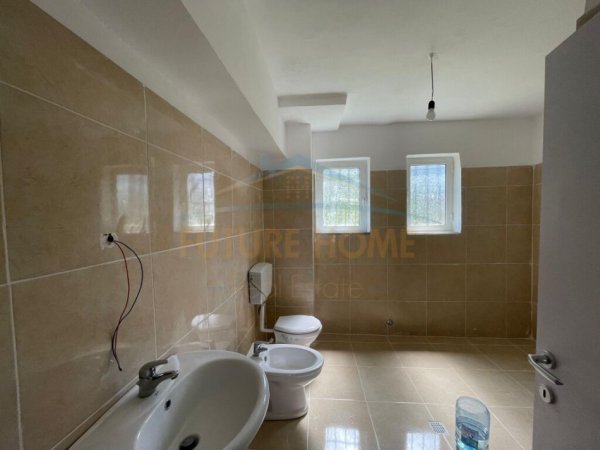 Shitet, Apartament 1+1, Prane Eftali Koci, Durres VO40308