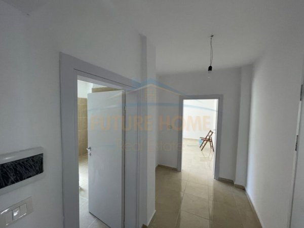 Shitet, Apartament 1+1, Prane Shkolles Eftali Koci, Durres