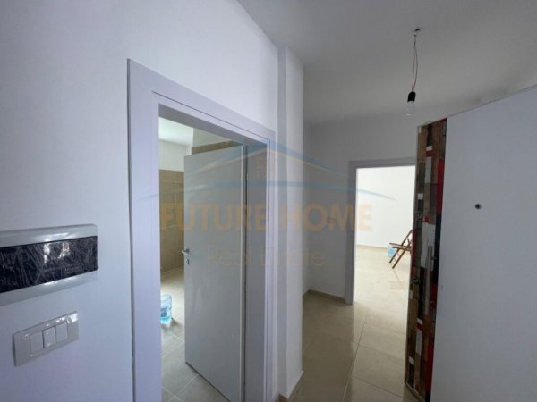 Shitet, Apartament 1+1, Prane Shkolles Eftali Koci, Durres