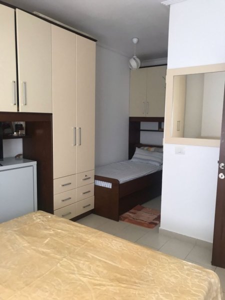 Apartament 1+1 Me Qera Tek Kopshti Zooligjik (ID B210645) Tirane