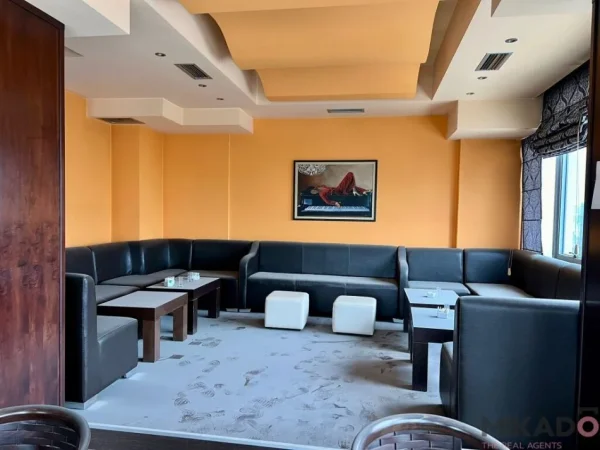 Shitet Lokal ne Durres!