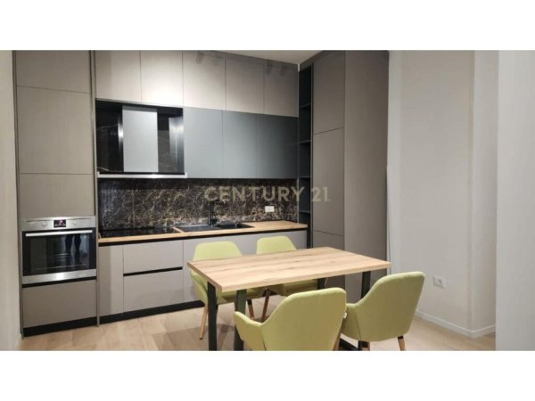 SUPER APARTAMENT 2+1+2 TE KOMPLEKSI DELIJORGJI