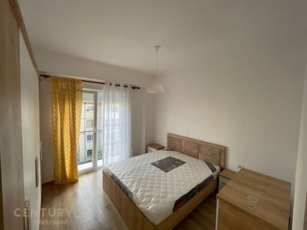 JEPET ME QIRA APARTAMENT 2+1+2, ISH TREGU ELEKTRIK