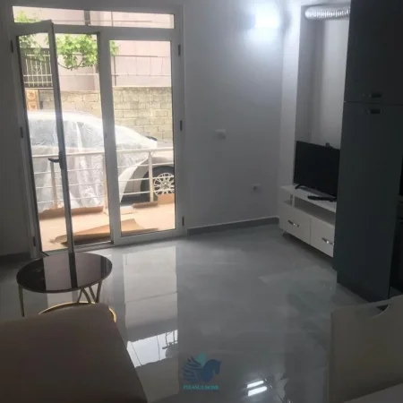 Jepet Me Qera Kati 1 I Nje Vile Ne Astir [ID PV0442]