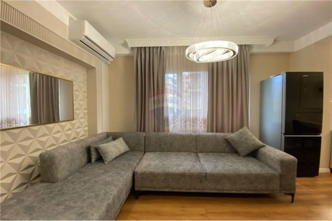 Apartament 1+1 me qira prane Qendres!