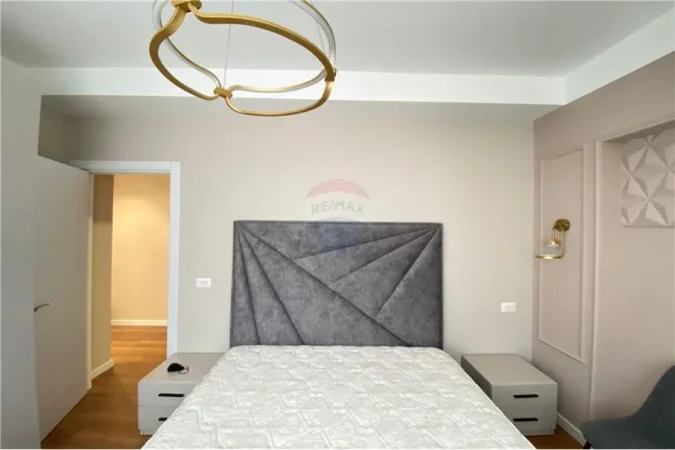 Apartament 1+1 me qira prane Qendres!