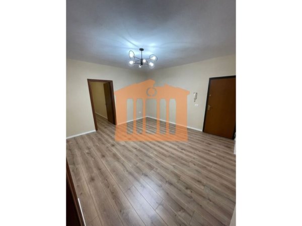 APARTAMENT 1+1 TEK SHKEMBI I KAVAJES, PER SHITJE!