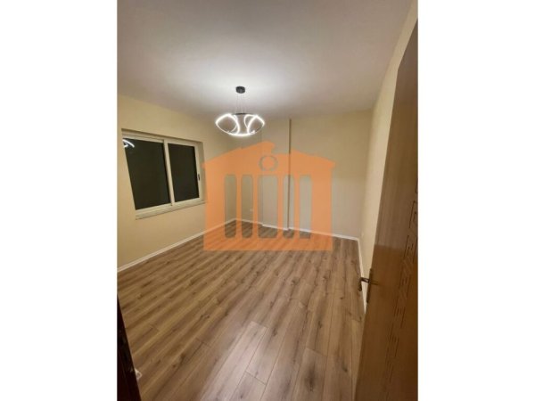 APARTAMENT 1+1 TEK SHKEMBI I KAVAJES, PER SHITJE!