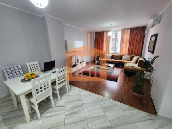 APARTAMENT 2+1 ME PAMJE DETI NE VOLLGA DURRES,PER SHITJE!