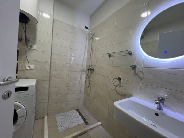 Qera, Apartament 2+1 Stacioni i Trenit