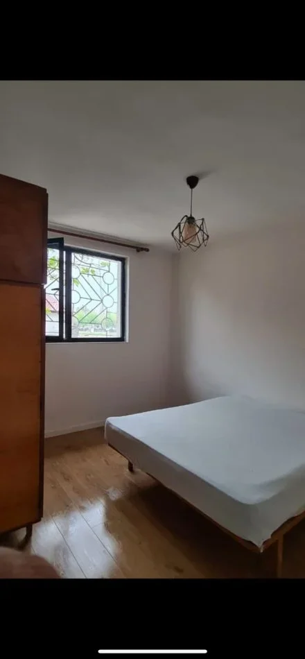 Jepet me qera Shtepi Private 1+1 400 mije leke , prane Magjistratures