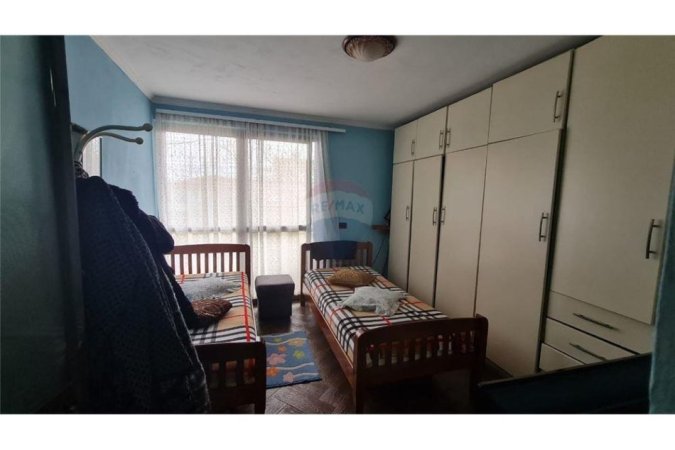 Apartament 2+1 ne shitje, rruga Myslym Shyri