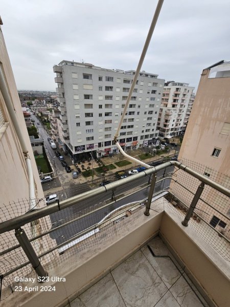 📍Shitet Apartamenti 3+1 Plazh Durrës 145000 euro.Pista Kosova☎️069 23 87 400