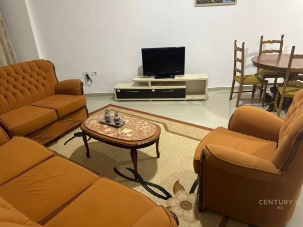 Apartament 2+1+2 me qira ne zonen e Astirit!