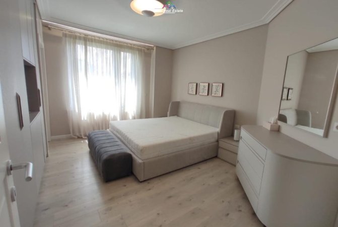 Apartament Me Qera 2+1 Tek Stadiumi Dinamo (ID B220787) Tirane.