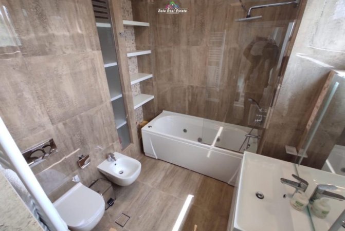 Apartament Me Qera 2+1 Tek Stadiumi Dinamo (ID B220787) Tirane.