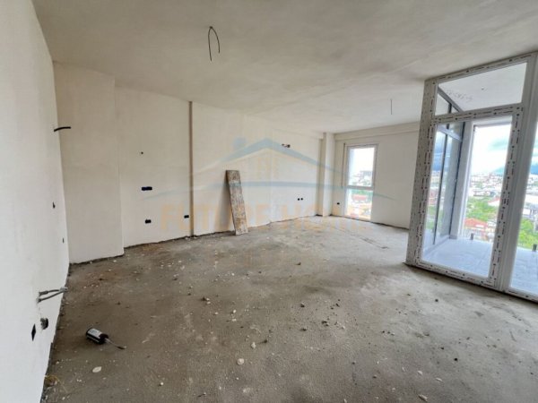 Shitet, Apartament 2+1+2, Bulevardi i Ri. UNA40261