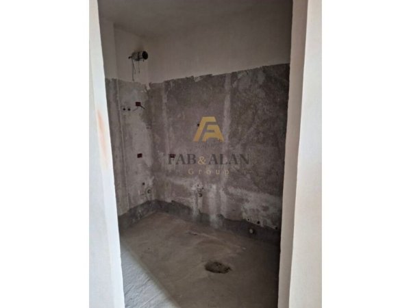 Apartament 2+1+2 + Garazh Per Shitje Ne Babrru!