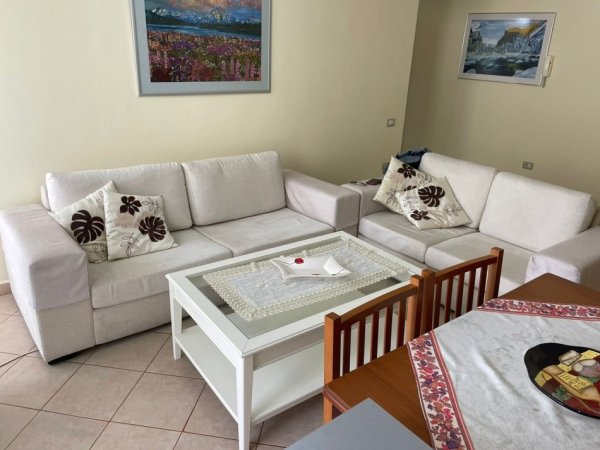 Jepet Me Qera Apartament 2+1+2 Te Ali Demi [ID P02117]