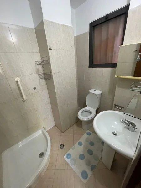 Jepet Me Qera Apartament 2+1+2 Te Ali Demi [ID P02117]